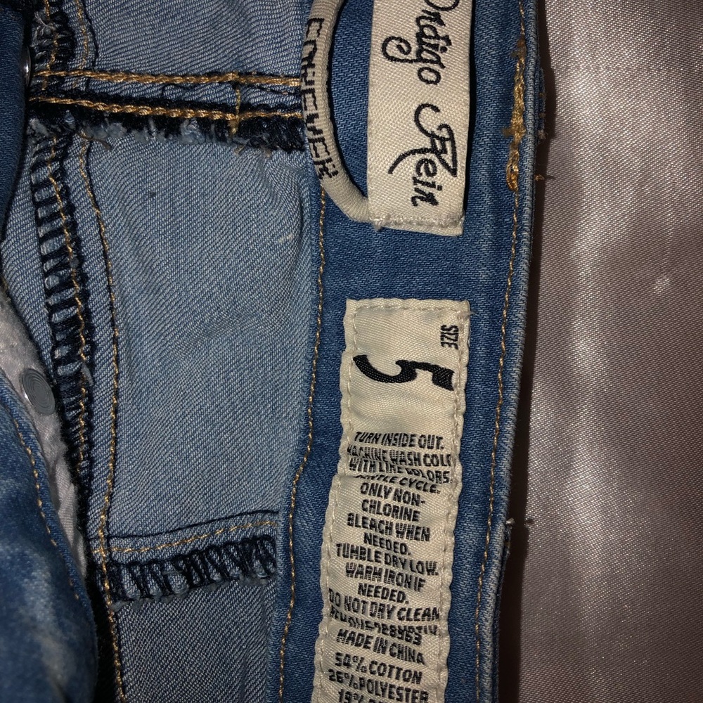 Shorts - Picture 2 of 2